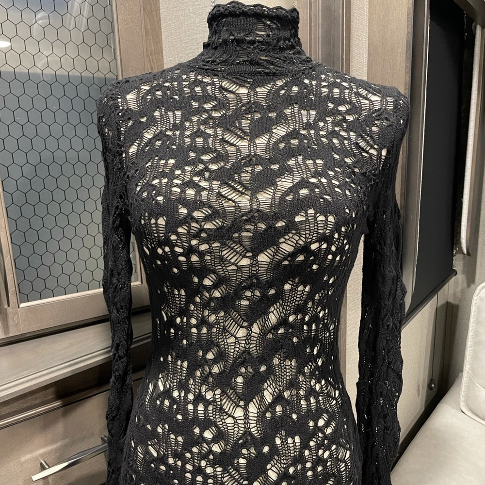 Victoria’s Secret Black Lace Turtleneck Size Small